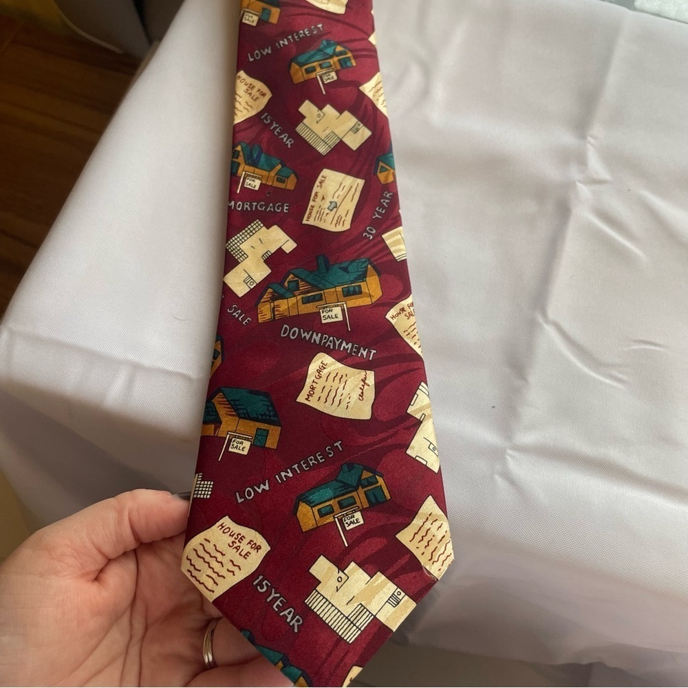 Steven Harris Handmade Vintage Men's Neck Tie Realtor Mortgage House for Sale